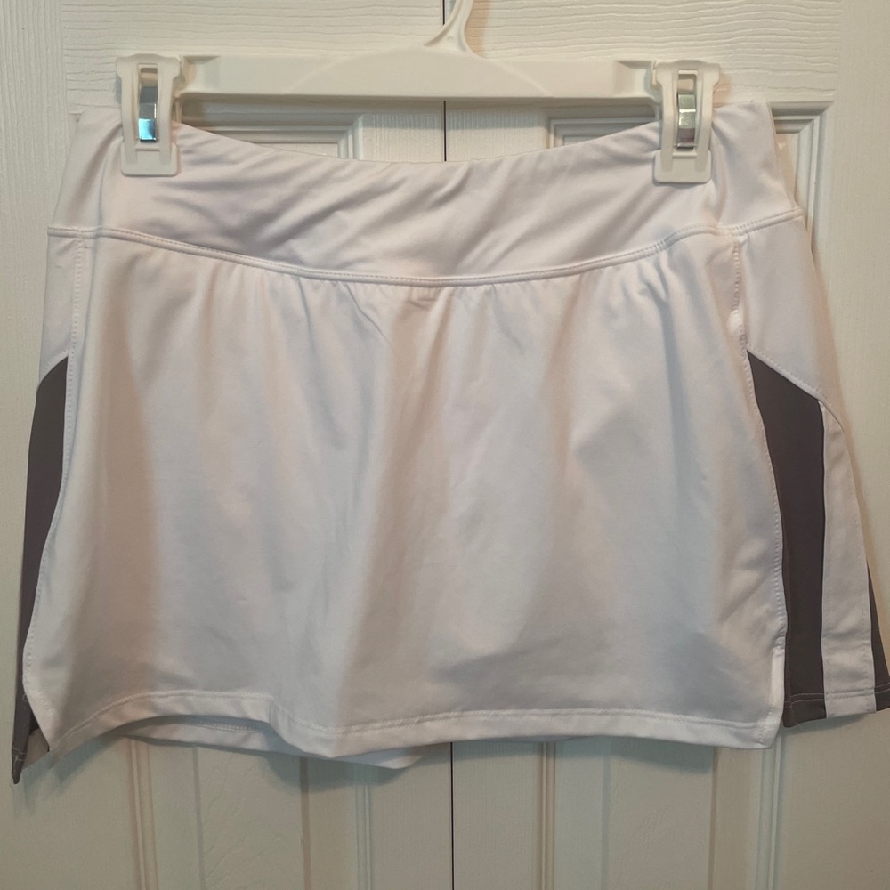 Augusta Tennis Skirt Size M Never worn
